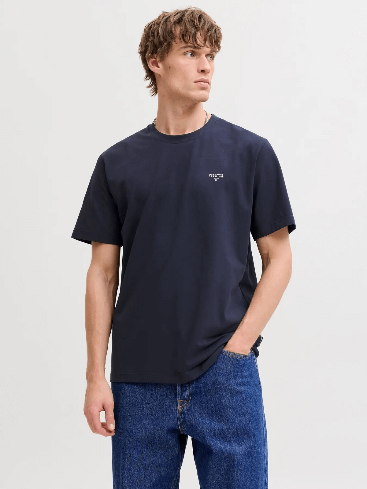 Ανδρικό βαμβακερό T-shirt με λαιμόκοψη και logo Jack&Jones μπλέ χρώμα