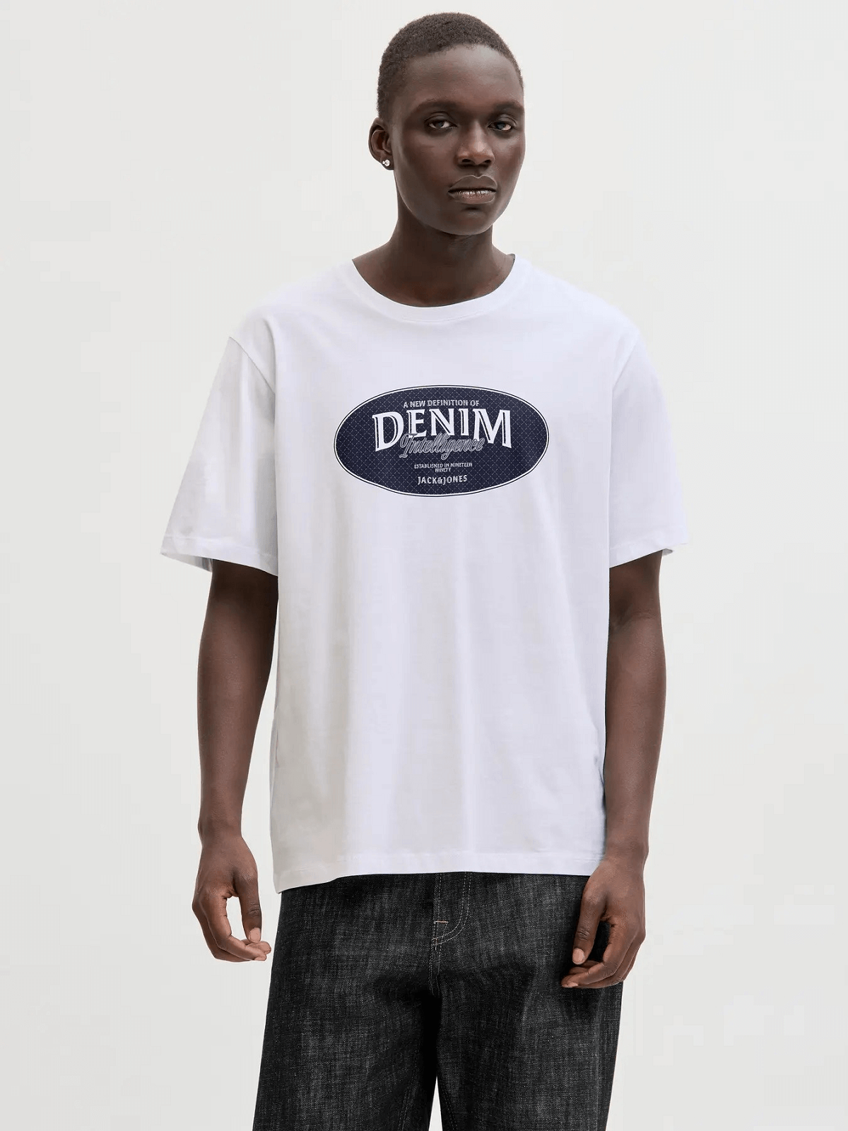 Ανδρικό βαμβακερό T-shirt με τύπωμα στο στήθος Jack&Jones άσπρο χρώμα