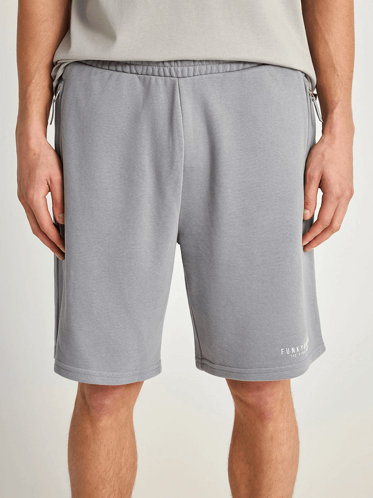 Ανδρική αθλητική βερμούδα με λογότυπο Funky Buddha γκρί χρώμα