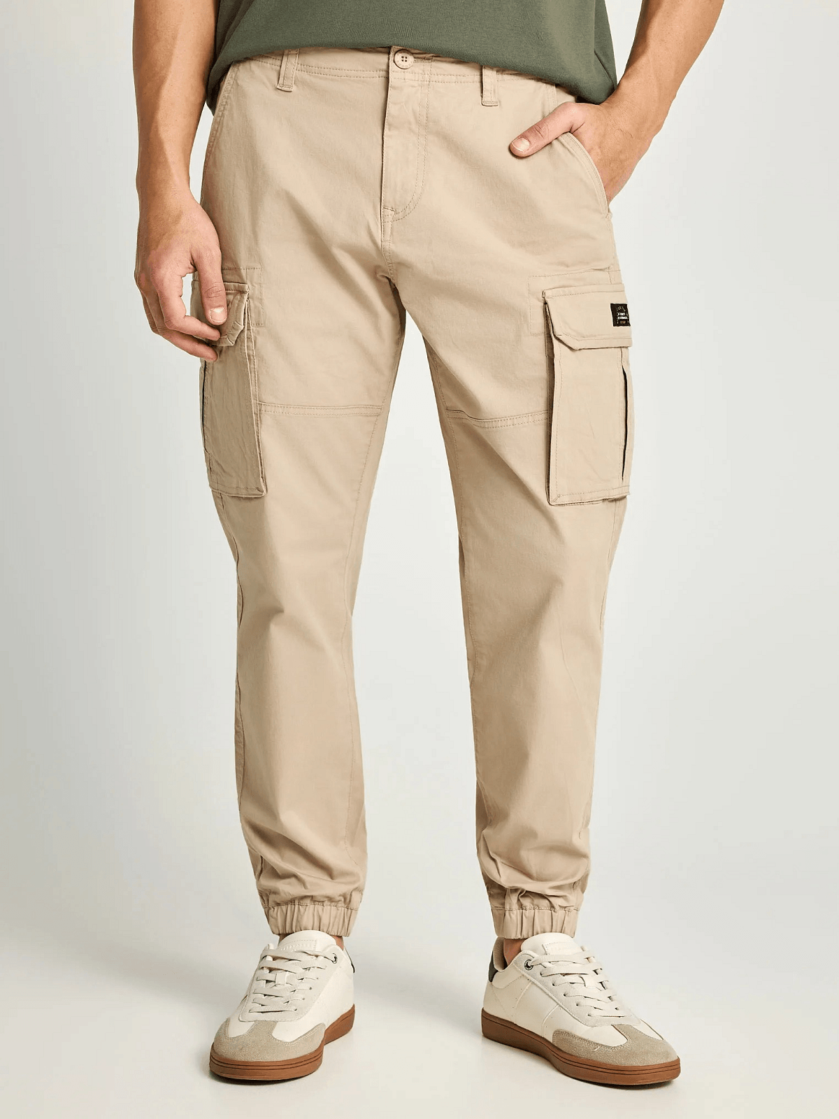 Ανδρικό cargo παντελόνι με cuffed τελείωμα Funky Buddha μπέζ χρώμα