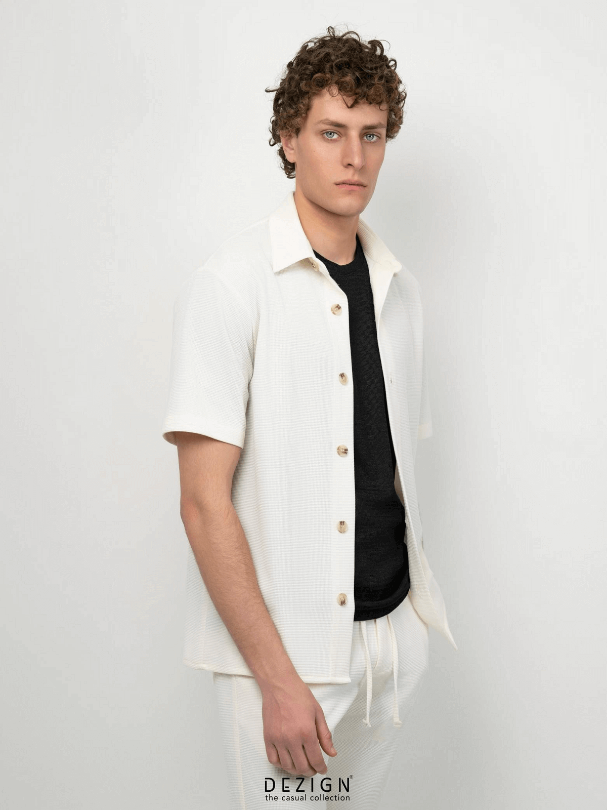 Ανδρική κοντομάνικη πουκαμίσα DEZIGN εκρού χρώμα