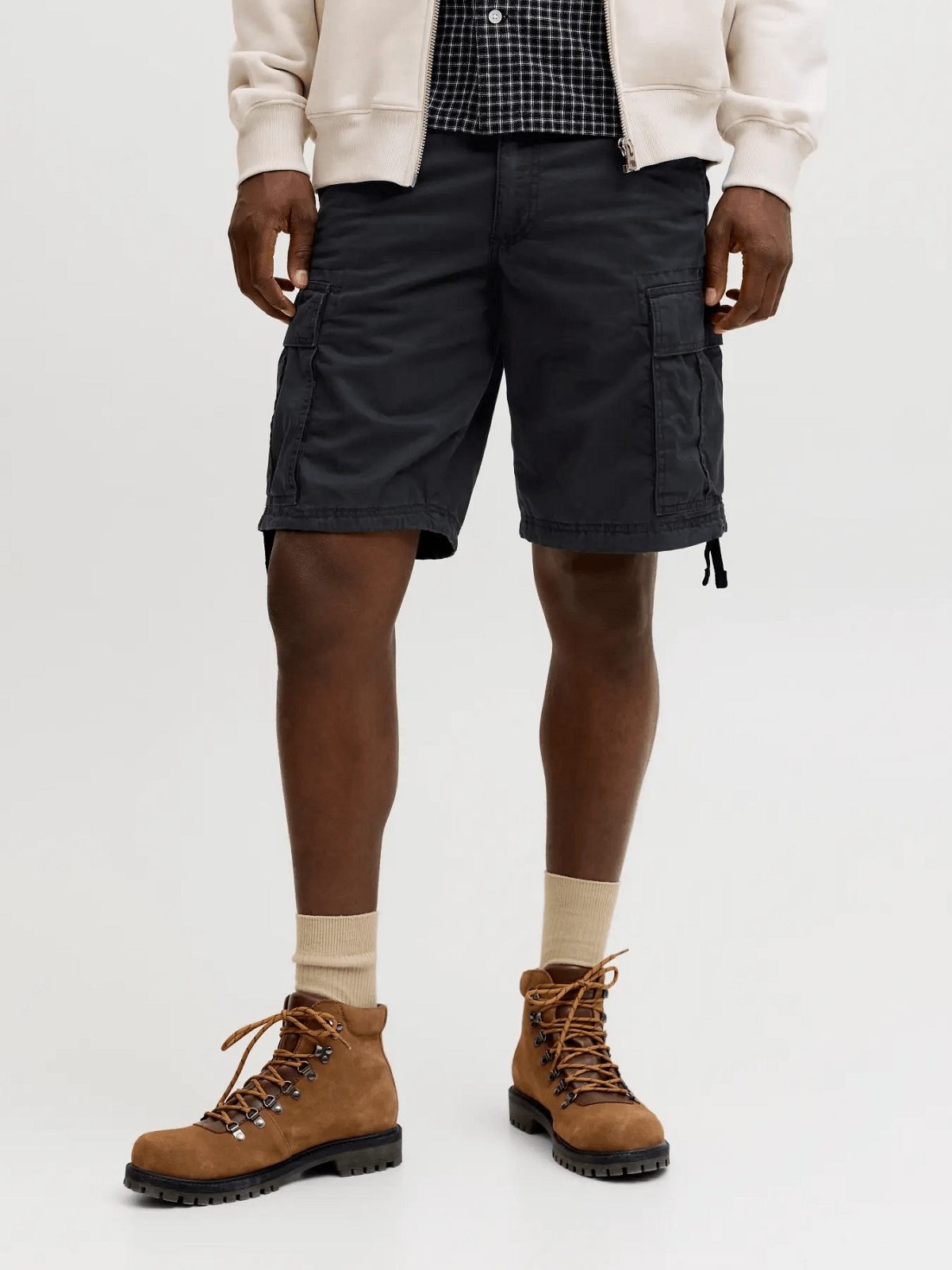 Ανδρική βερμούδα cargo Relaxed fit μαύρο χρώμα Jack&Jones